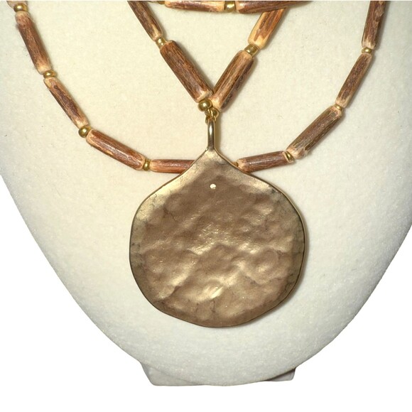 J. Jill Layered Beaded Necklace Hammered Gold Tone Pendant Cord Adjustable - Picture 13 of 15